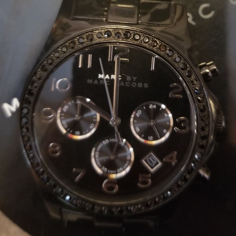 Marc Jacobs Chronograph Watch - Picture 2 of 4